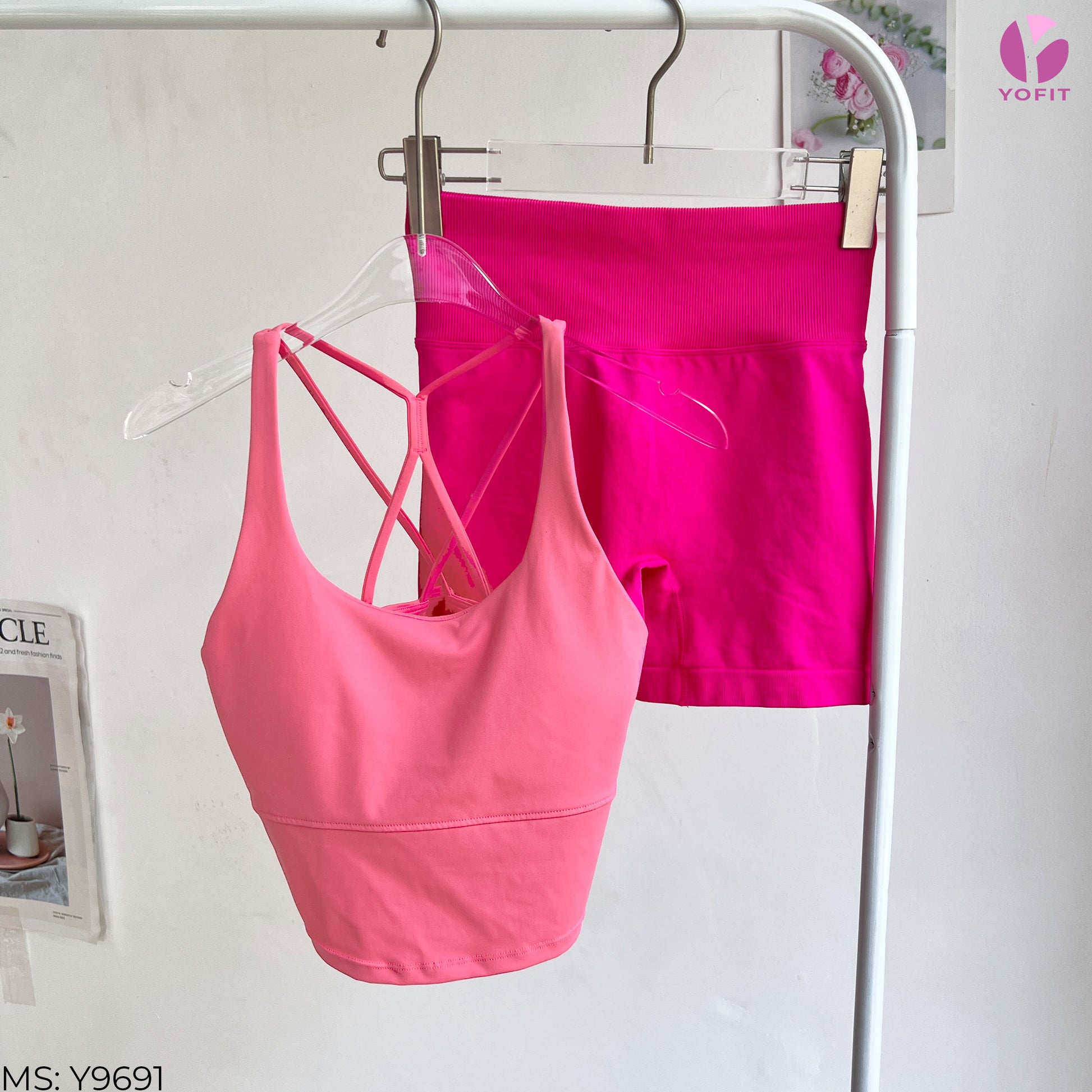 Set quần áo tập Coreglow Short Y9691